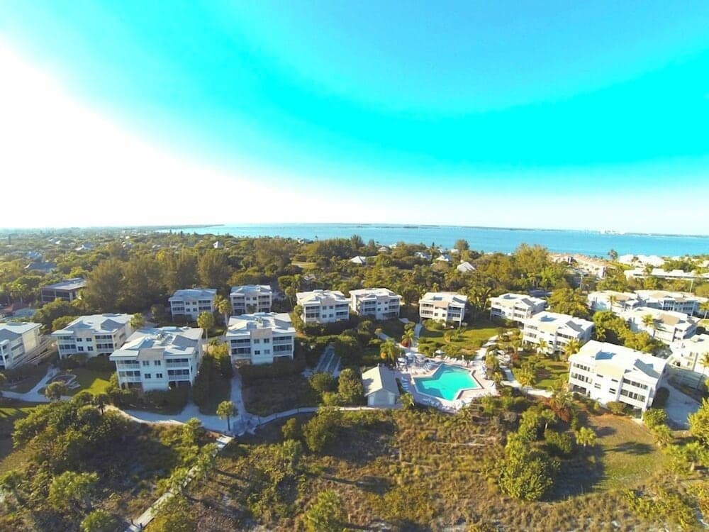 Shell Island Beach Club featured exterior or lobby in Sanibel, FL — similar hotel