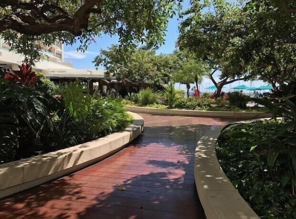 Ilikai by Luana Hawaii Vacation Rentals interior in Honolulu, HI — gallery photo 2