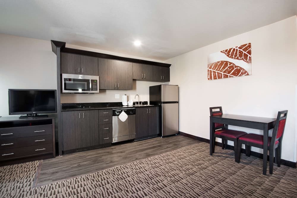 Hawthorn Suites by Wyndham Las Vegas/Henderson gallery photo in Henderson, NV — image 9