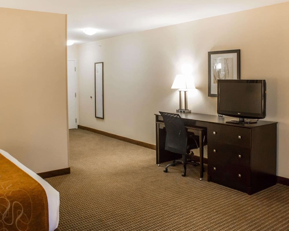 Comfort Suites Lewisburg near University property views in Lewisburg, PA — gallery photo 3
