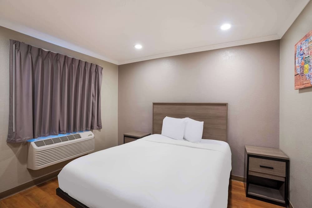 Econo Lodge Vallejo Fairgrounds gallery photo in Vallejo, CA — image 6
