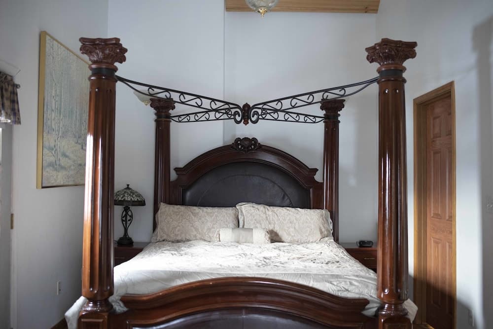Abbey Archway Inn property views in Fairbanks, AK — gallery photo 3
