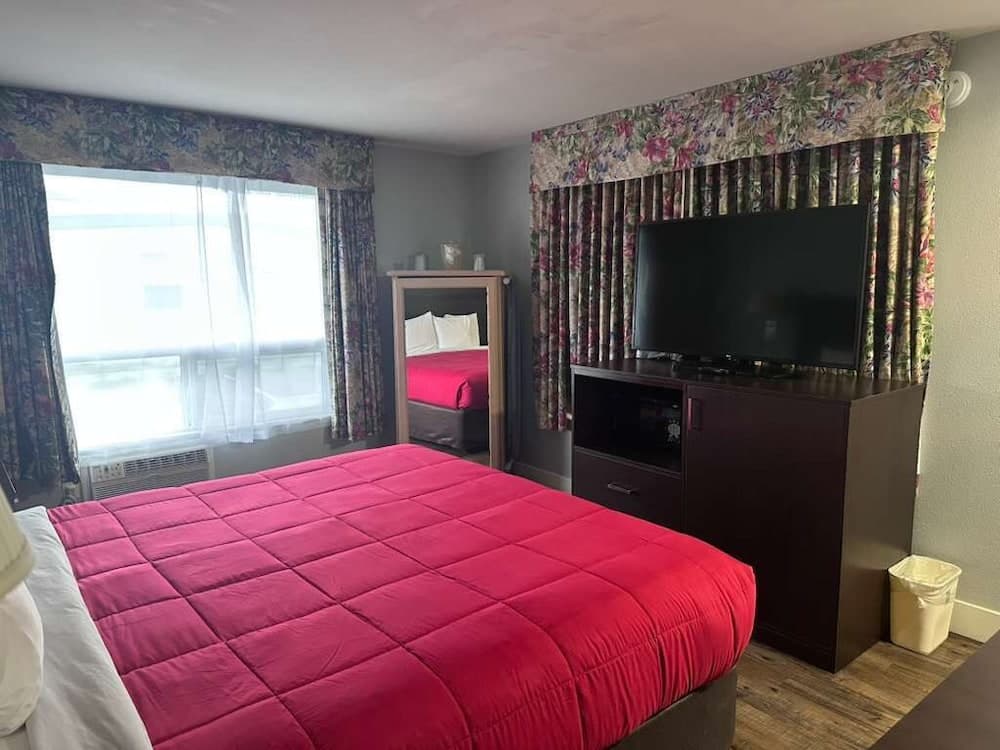 OceanShores Inn property views in Ocean Shores, WA — gallery photo 3