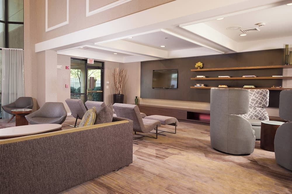 Courtyard Greenville-Spartanburg by Marriott interior in Greer, SC — gallery photo 2