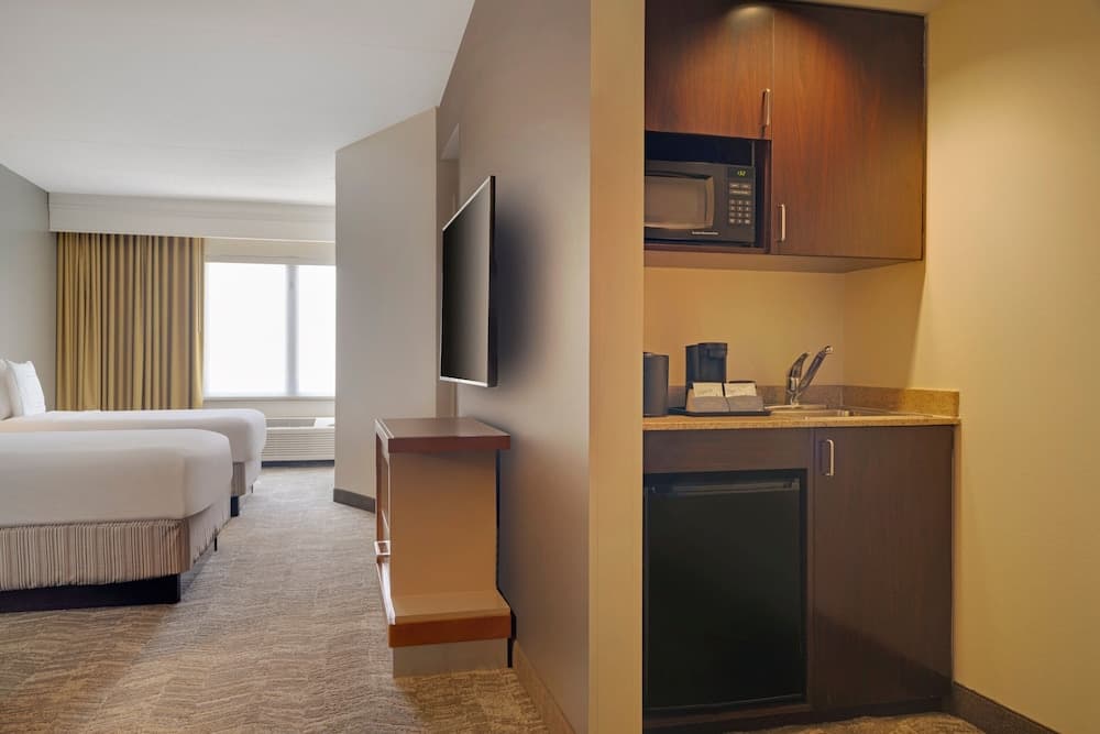 SpringHill Suites by Marriott Newark Liberty International gallery photo in Newark, NJ — image 5