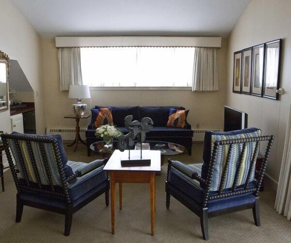 The Grand at Bedford Village Inn gallery photo in Bedford — image 111