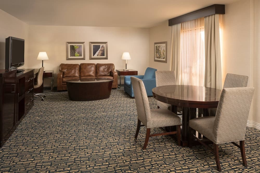 Sheraton Salt Lake City Hotel interior in Salt Lake City, UT — gallery photo 2