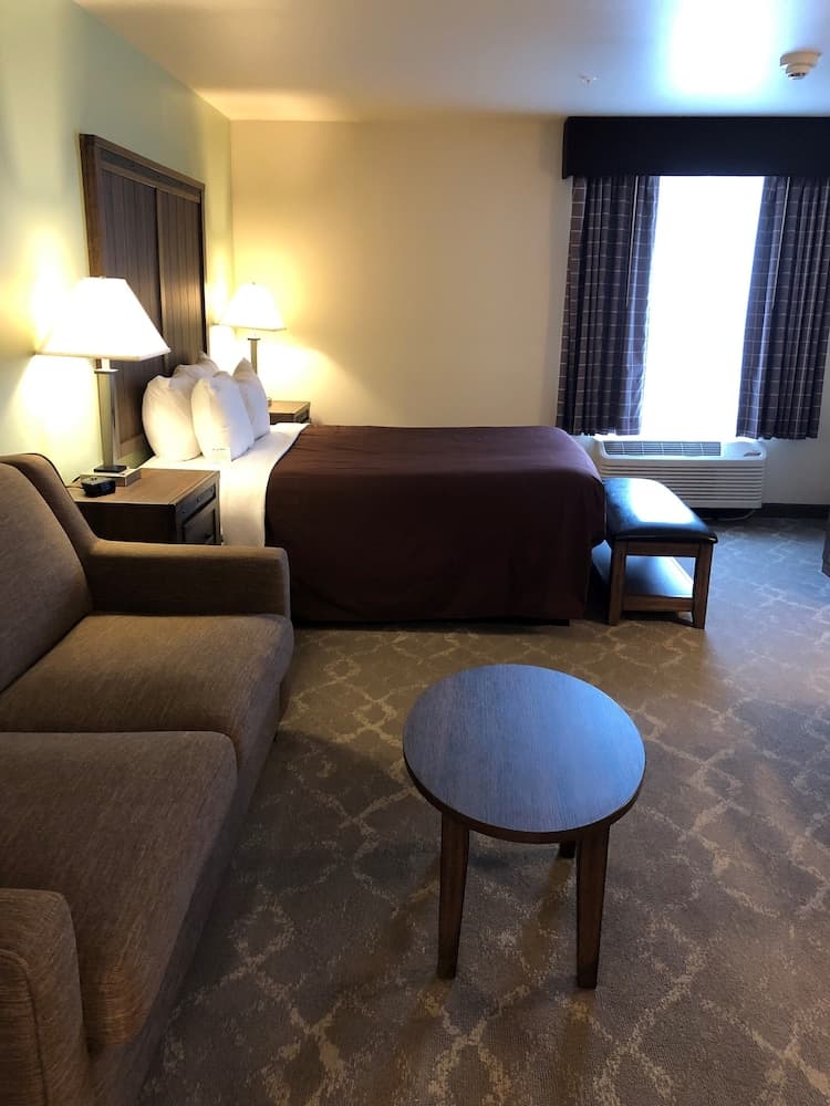 Aviator Suites Hotel Juneau Airport — hotel in Juneau, Alaska