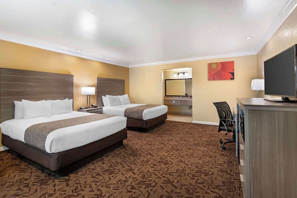Best Western Hanford Inn gallery photo in Hanford, CA — image 40