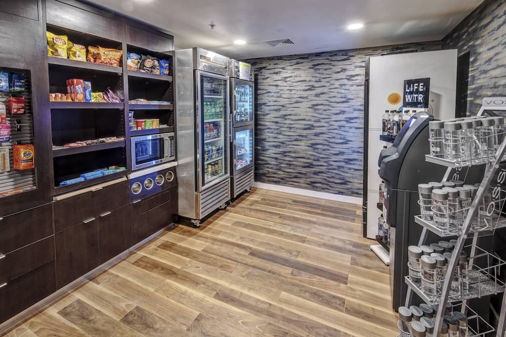 Courtyard By Marriott Vanderbilt-West End property views in Nashville, TN — gallery photo 3