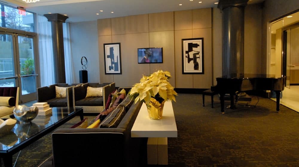 Bluebird Suites in Tysons Corner interior in McLean, VA — gallery photo 2