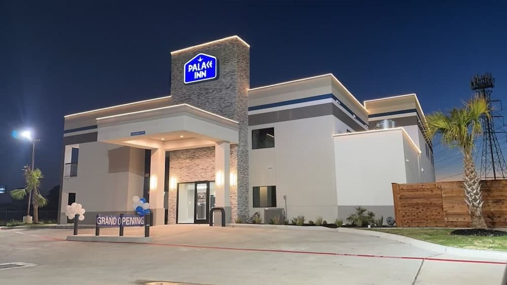 Palace Inn Blue Jones Rd featured exterior or lobby in Houston, TX — similar hotel