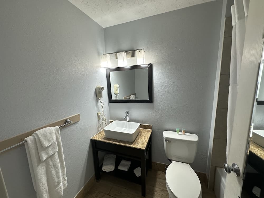 I65 Studio Suites property views in Scottsburg, IN — gallery photo 3