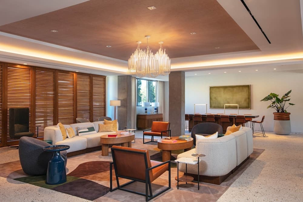 Hotel Citrine, Palo Alto, a Tribute Portfolio Hotel interior in Palo Alto, CA — gallery photo 2