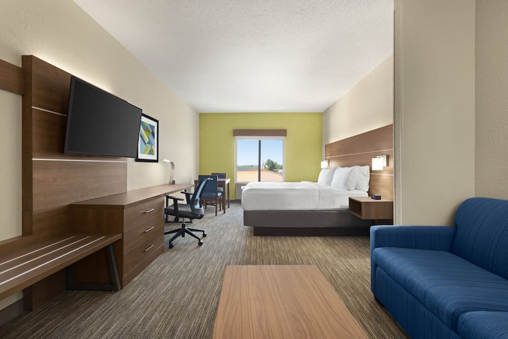 Holiday Inn Express & Suites Akron Regional Airport Area by IHG gallery photo in Akron, OH — image 19