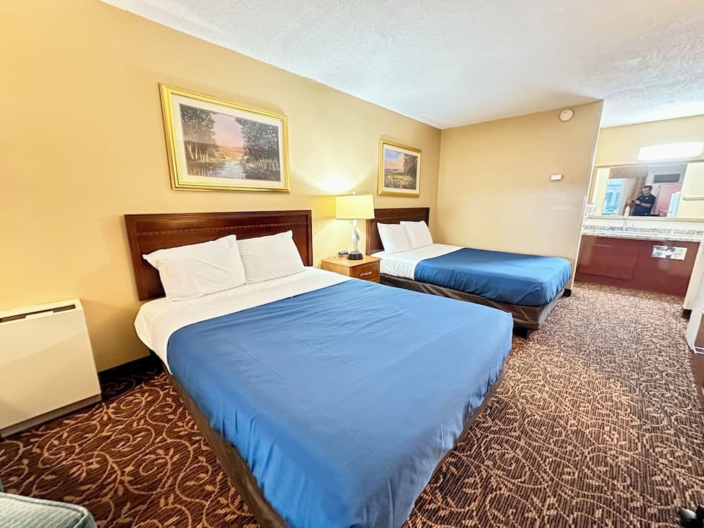 Grand Idaho Inn & Suites property views in Pocatello, ID — gallery photo 3