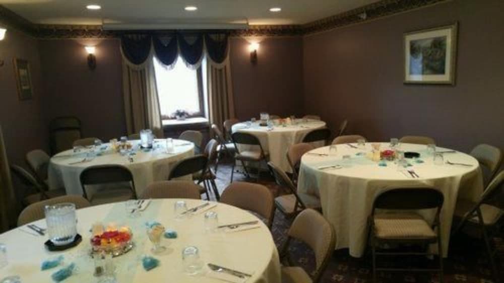 Hearthstone Inn & Suites gallery photo in Cedarville, OH — image 41