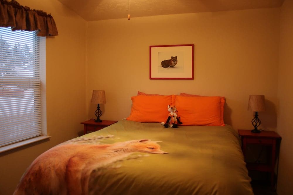 Yellowstone Wildlife Cabins property views in West Yellowstone, MT — gallery photo 3