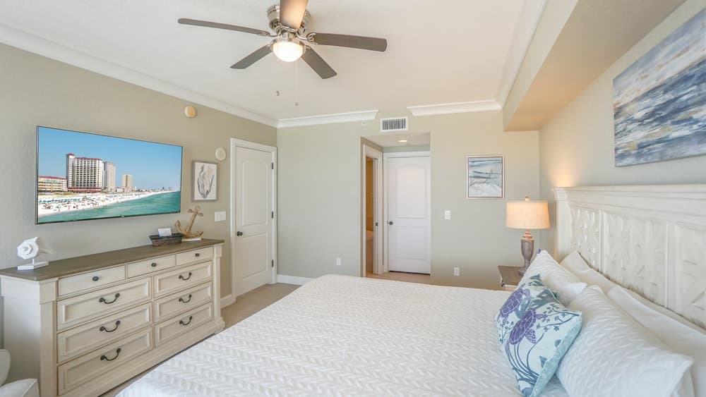 Beach Club Resort Residence and Spa interior in Pensacola Beach, FL — gallery photo 2