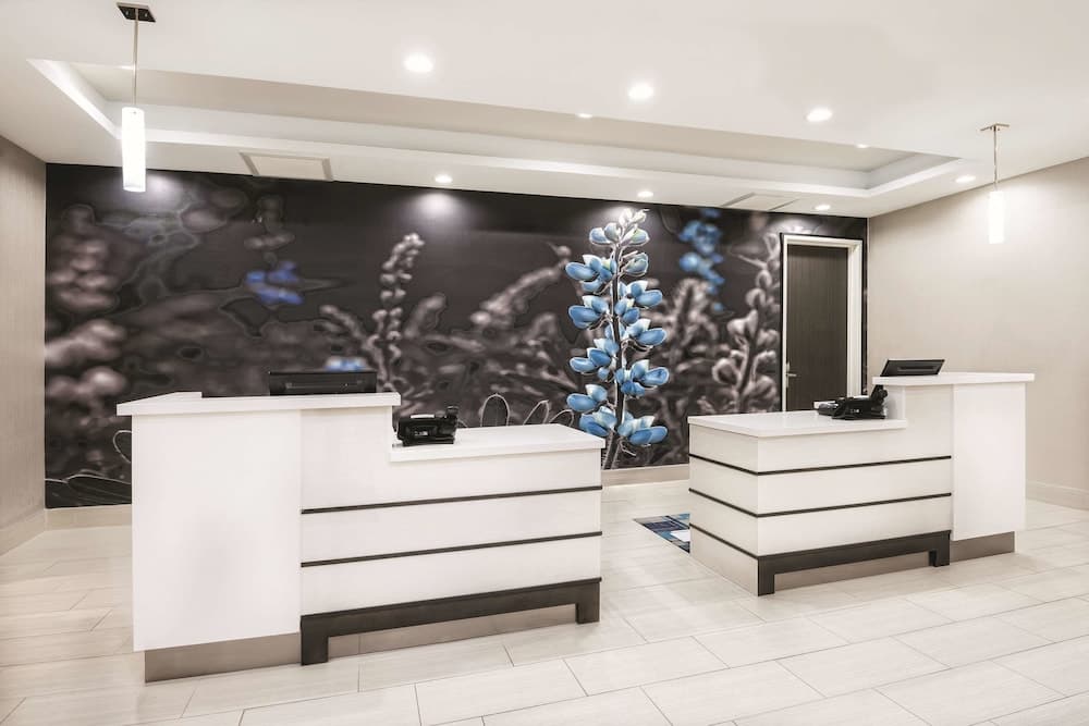 La Quinta Inn & Suites by Wyndham Odessa N. - Sienna Tower property views in Odessa, TX — gallery photo 3
