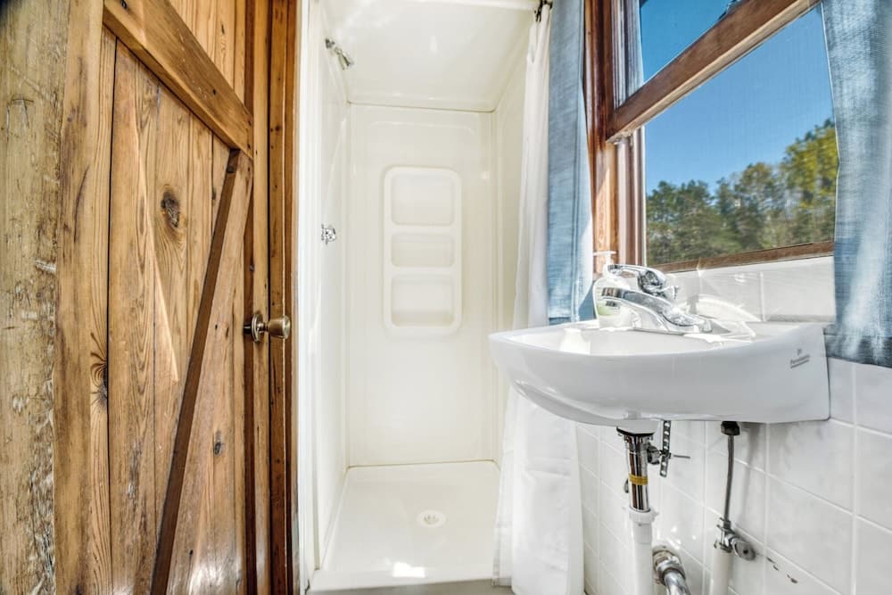 Edgewater Resort property views in Iron Mountain, MI — gallery photo 3