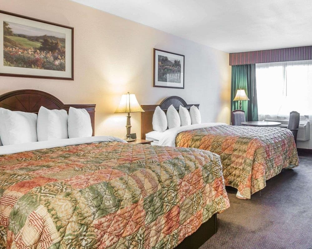 Quality Inn & Suites Cameron Park Shingle Springs gallery photo in Shingle Springs, CA — image 23