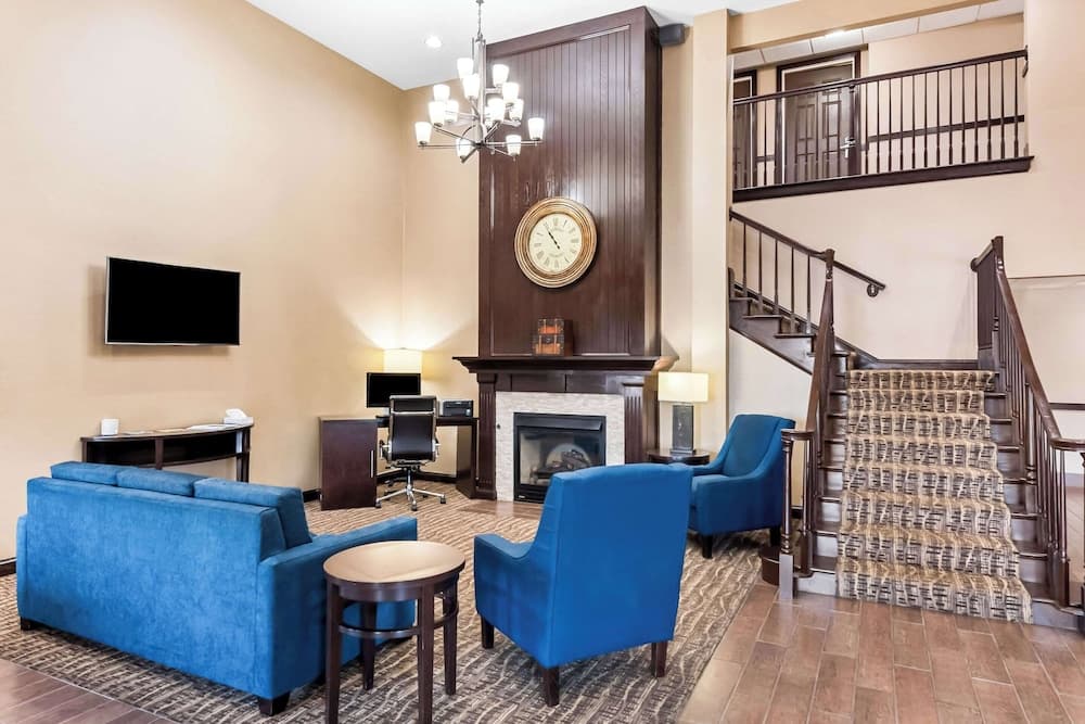 Comfort Inn & Suites Heath - Newark South property views in Heath, OH — gallery photo 3