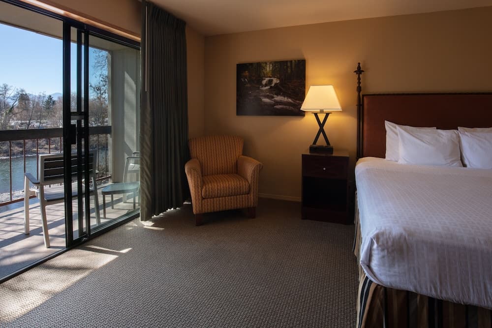 Riverside Inn gallery photo in Grants Pass, OR — image 23