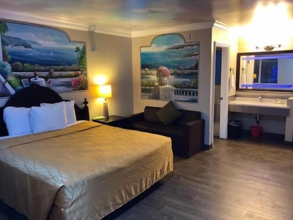 Mesa Motel gallery photo in Costa Mesa, CA — image 8