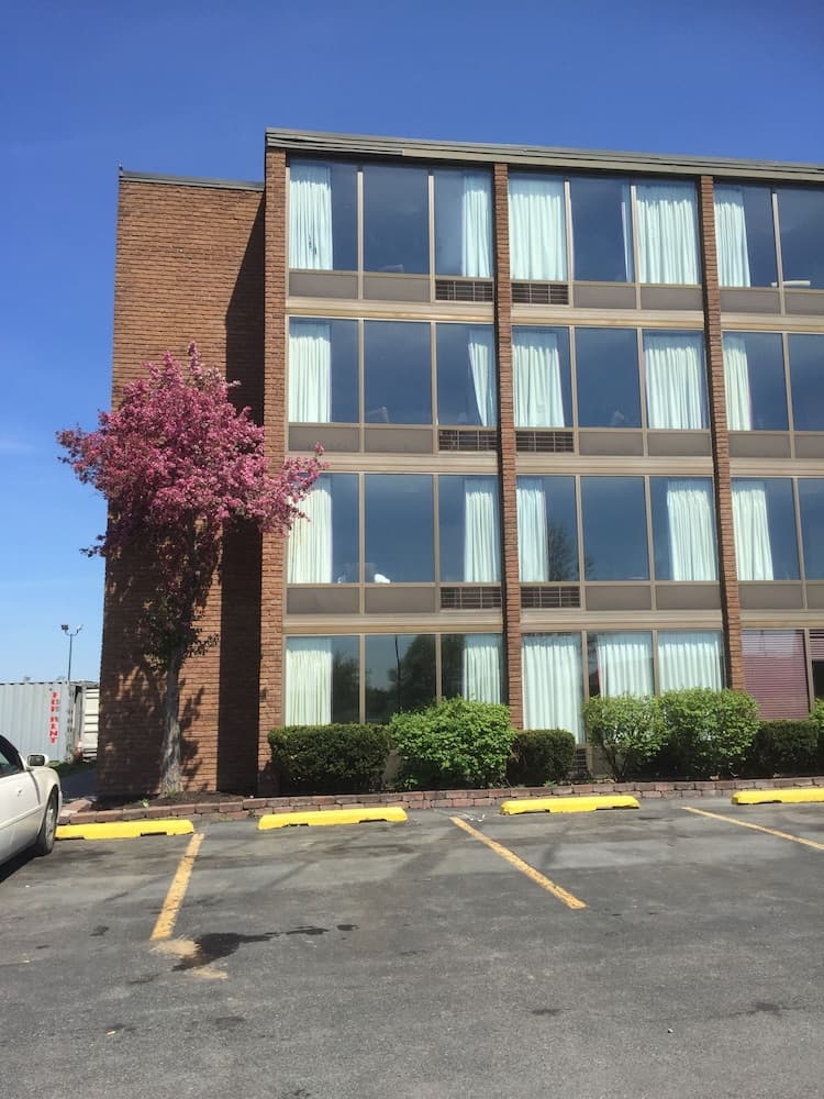 Days Inn by Wyndham Syracuse gallery photo in Syracuse, NY — image 19