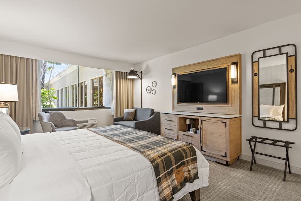 Knott's Hotel interior in Buena Park, CA — gallery photo 2