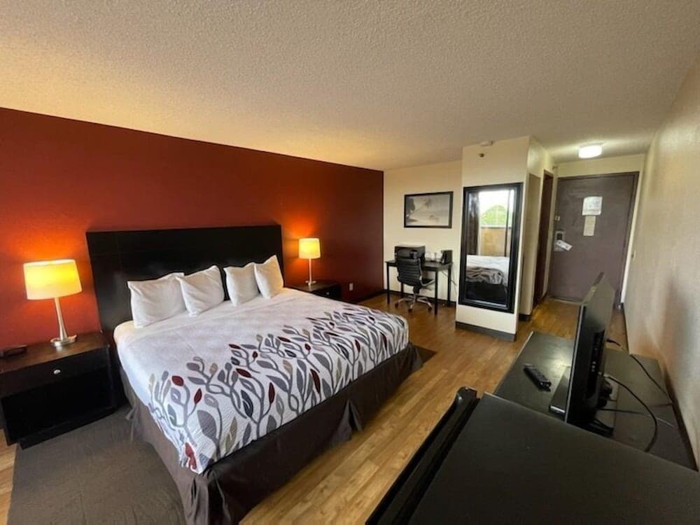 Tropical Palms Hotel property views in Clearwater, FL — gallery photo 3