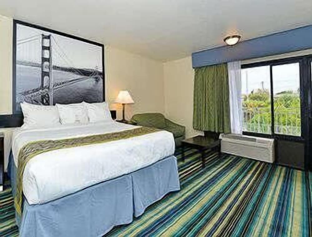 Super 8 by Wyndham Vallejo/Napa Valley gallery photo in Vallejo, CA — image 16