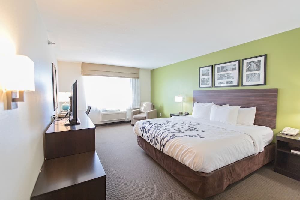 Sleep Inn & Suites Pleasant Hill - Des Moines property views in Pleasant Hill, IA — gallery photo 3