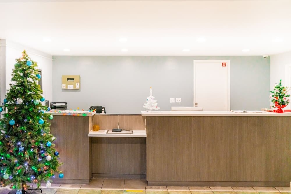 Gateway Inn Gardena featured exterior or lobby in Gardena, CA — similar hotel