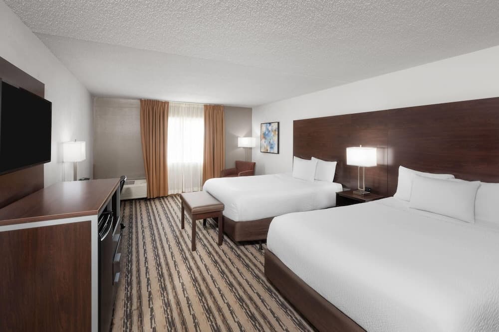 Endeavor Inn & Suites, Trademark Collection by Wyndham gallery photo in Topeka, KS — image 31