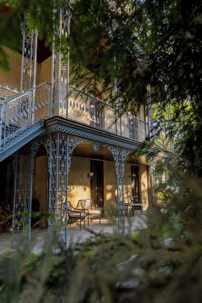 Mansion Hill Inn interior in Madison, WI — gallery photo 2