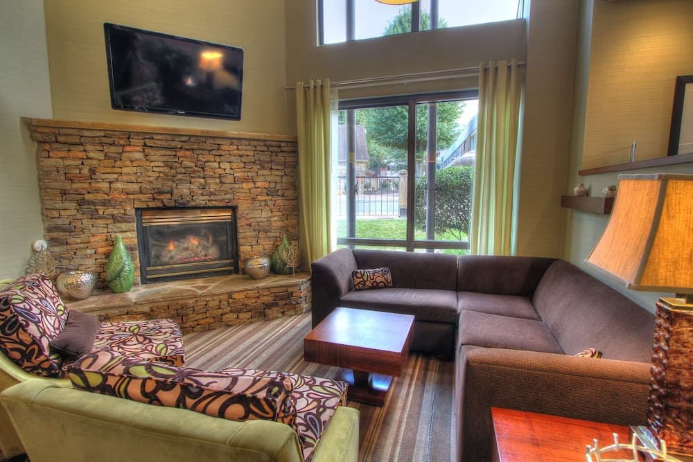 Hampton Inn Gatlinburg property views in Gatlinburg, TN — gallery photo 3
