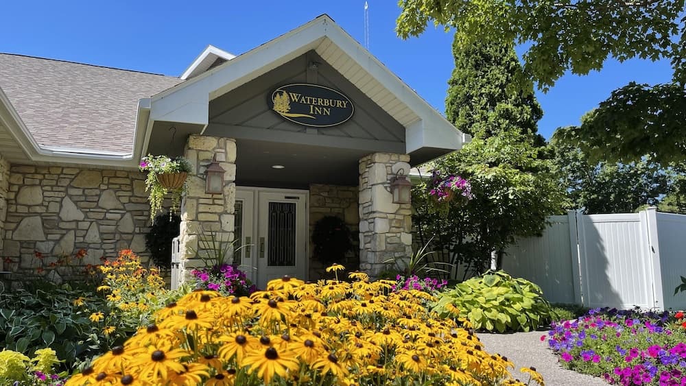 Waterbury Inn — hotel in Ephraim, Wisconsin