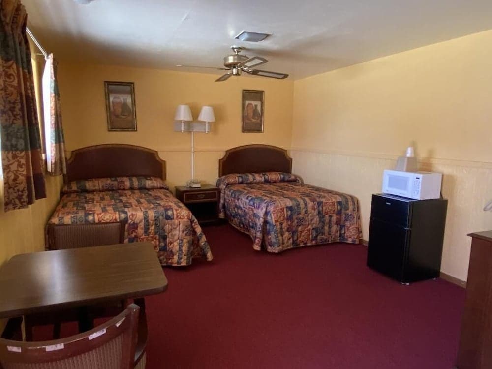 Rodeway Inn interior in Post, TX — gallery photo 2