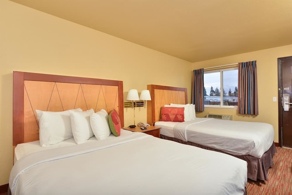 Americas Best Value Inn Lakewood Tacoma S interior in Lakewood, WA — gallery photo 2