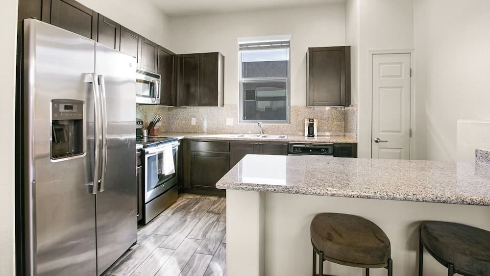 Cary Apartments by Landing property views in Cary, NC — gallery photo 3