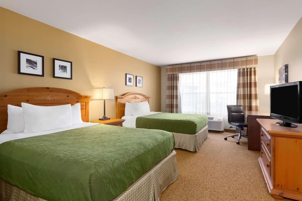 Country Inn & Suites Rochester South Mayo Clinic property views in Rochester, MN — gallery photo 3