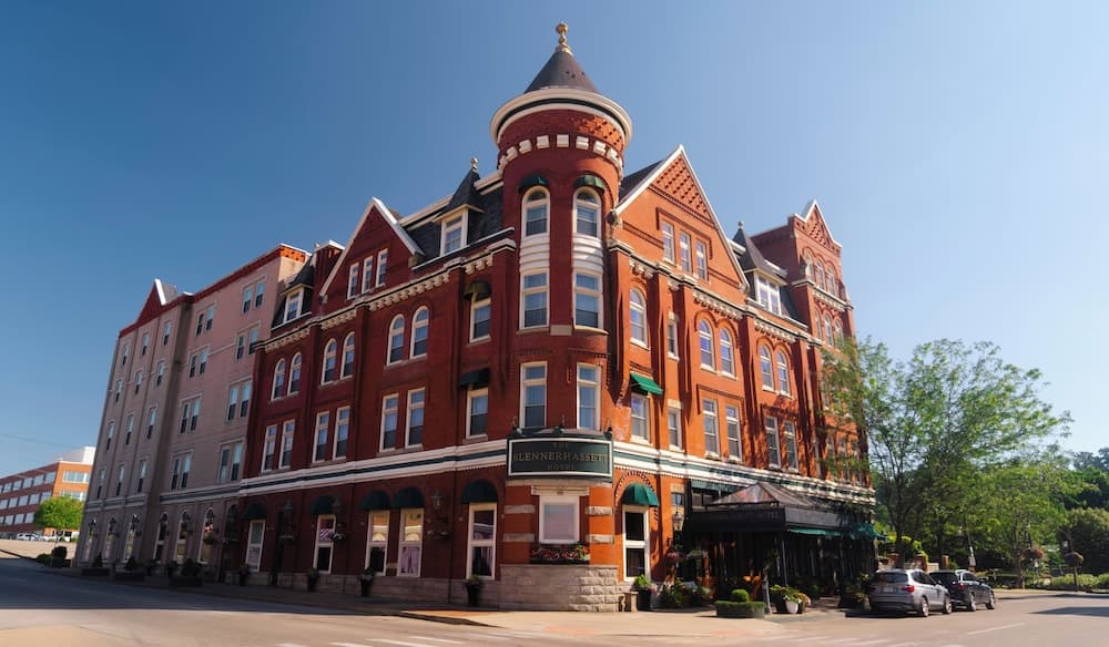 The Blennerhassett Hotel — hotel in Parkersburg, West Virginia