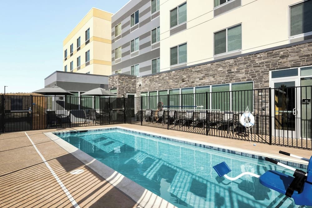 Fairfield Inn & Suites Livermore property views in Livermore, CA — gallery photo 3