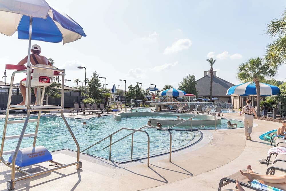 Carriage House Hotel property views in Lafayette, LA — gallery photo 3