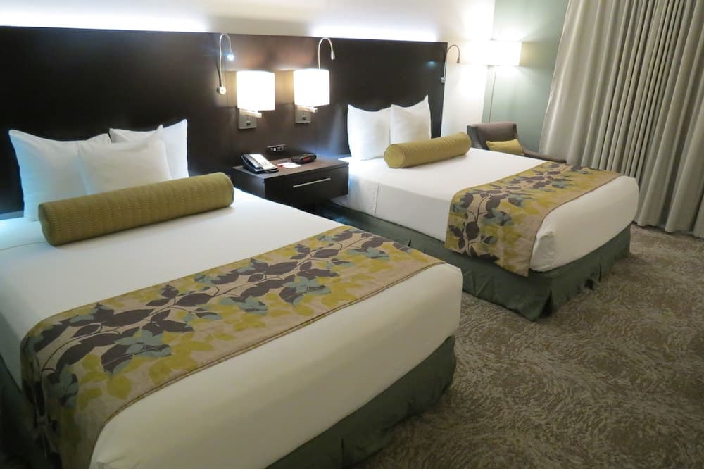 Oasis Hotel and Conv Center, an Ascend Collection Hotel gallery photo in Springfield, MO — image 73