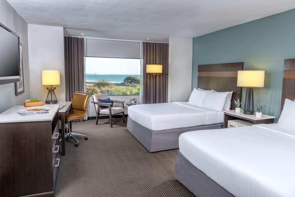 The Pierpont Inn featured exterior or lobby in Ventura, CA — similar hotel
