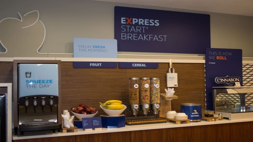 Holiday Inn Express Winfield by IHG gallery photo in Hurricane, WV — image 8