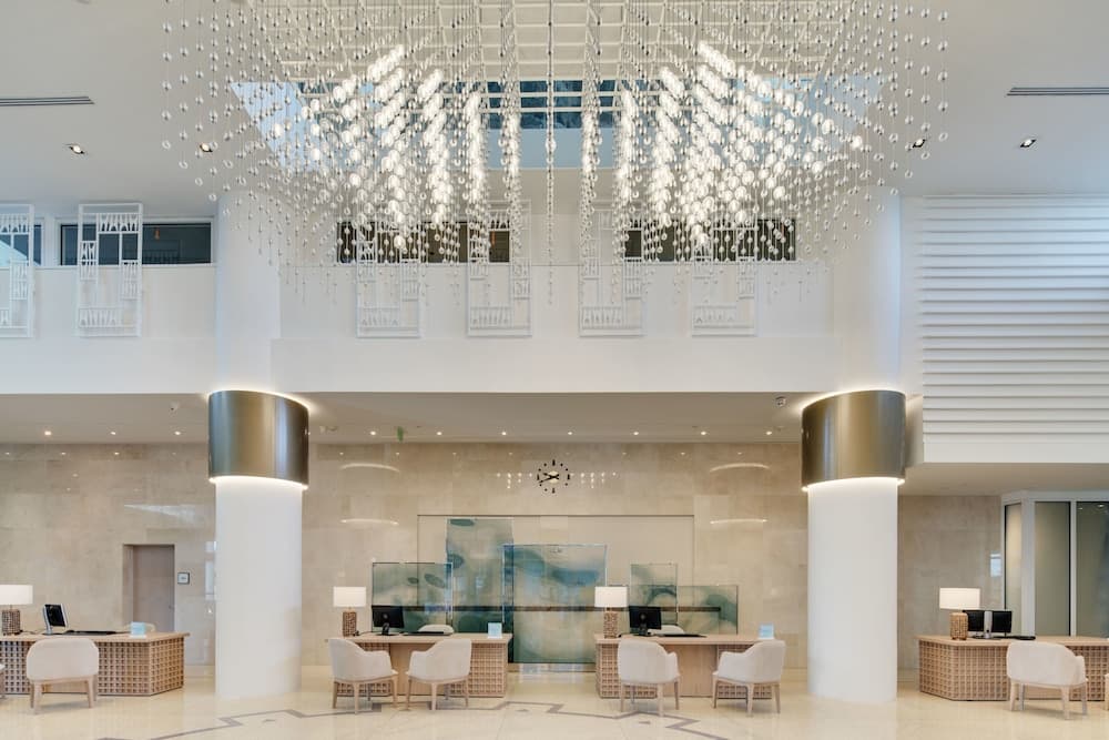 Carillon Miami Wellness Resort interior in Miami Beach, FL — gallery photo 2